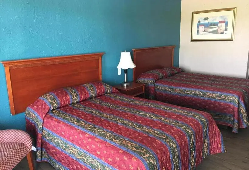 Deluxe-perhehuone, Chaparral Motel