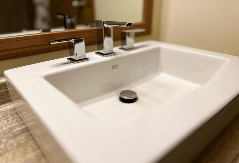 اتاق لوکس, Carmacks