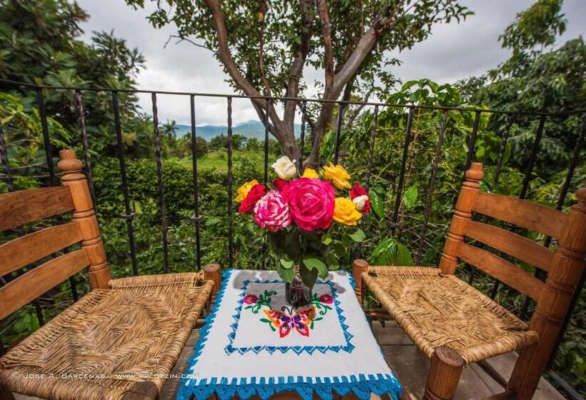 اتاق استاندارد سه نفره, Casa Pomarrosa