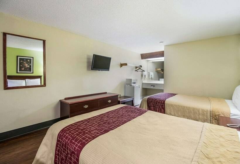 غرفه قياسيه سريرين مزدوجين, Rodeway Inn