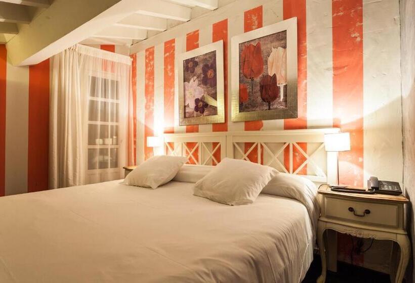 스위트, El Bosque De La Anjana