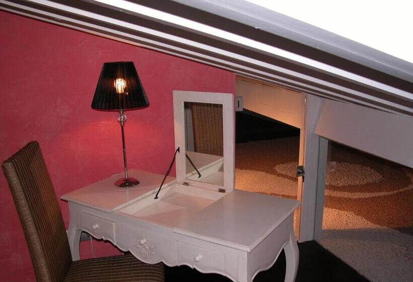 스위트, El Bosque De La Anjana