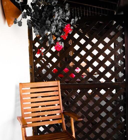 经济房, Rural Plaza Mayor Chinchon