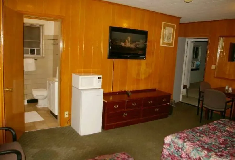 スタンダードトリプルルーム, Kenwood Motel