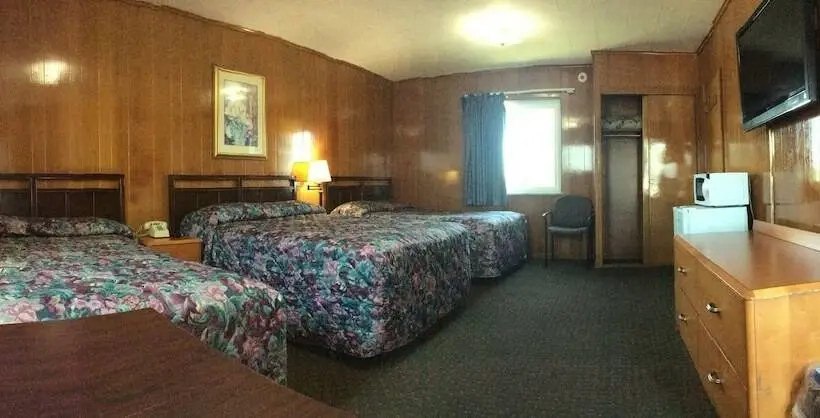 スタンダードトリプルルーム, Kenwood Motel