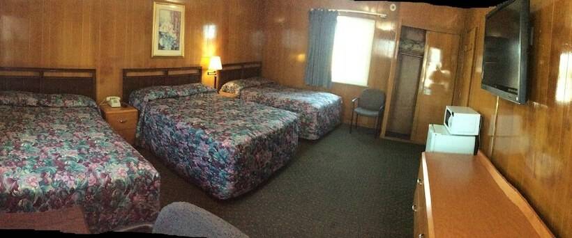 스탠다드 룸 더블 침대 2개, Kenwood Motel