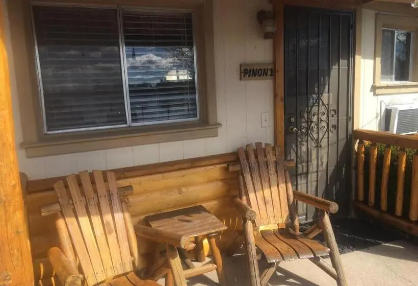 Villa 1 Makuuhuone, Rainbows End Fishing Resort