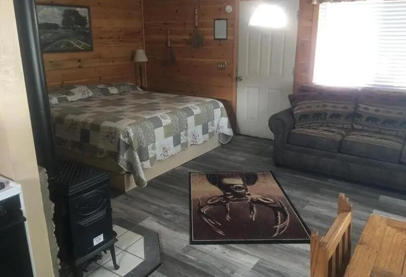 Deluxe-studio, Rainbows End Fishing Resort