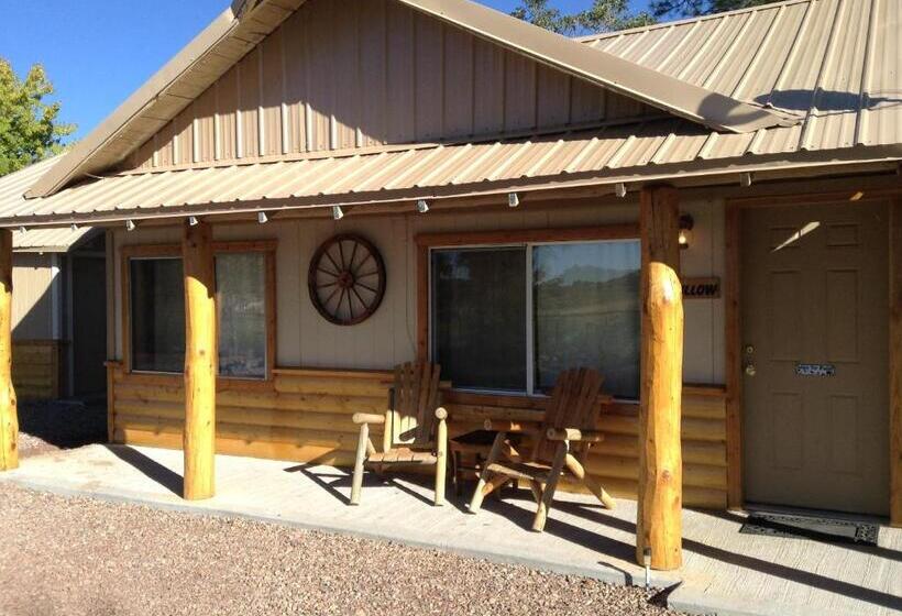 1 Bedroom Apartment Lake View, Rainbows End Fishing Resort