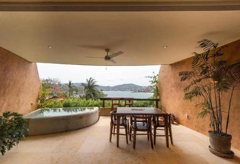 2 Bedroom Apartment with Pool, Armadillo Living Villas
