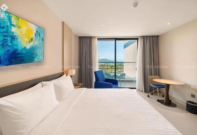 اتاق لوکس با تخت بزرگ, Bai Dai Resort Near Cam Ranh Airport