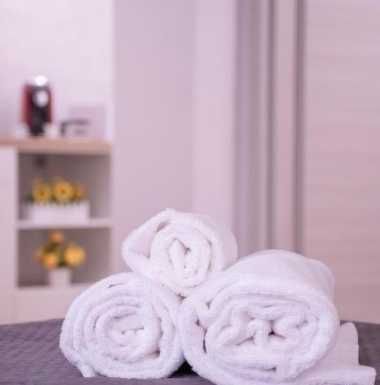 سوییت جونیور با بالکن, Modern House Le Castella