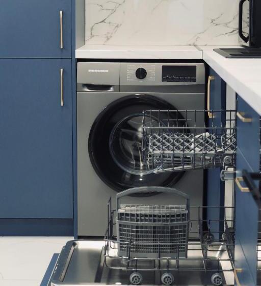 اتاق لوکس سه تخته, Eden Suites