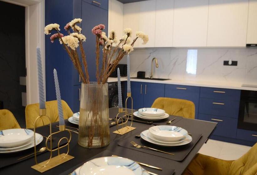 اتاق لوکس سه تخته, Eden Suites