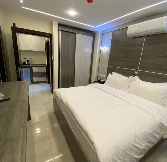 سوییت خانوادگی, Golden Light Aqaba Hotel فندق جولدن لايت العقبة