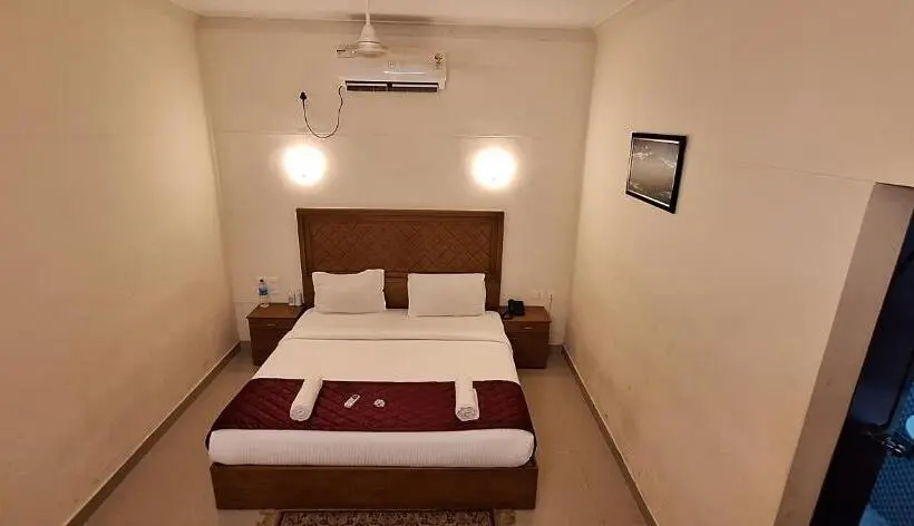 Deluxe-huone, Athirappilly Budget Villa