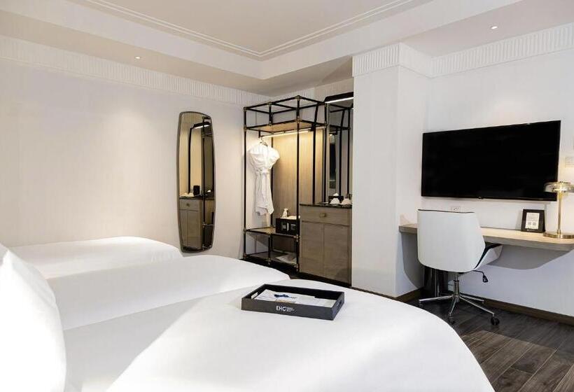 اتاق اجرایی سه نفره, La Siesta Premium Saigon Central