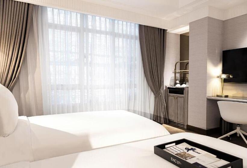 سوییت جونیور, La Siesta Premium Saigon Central