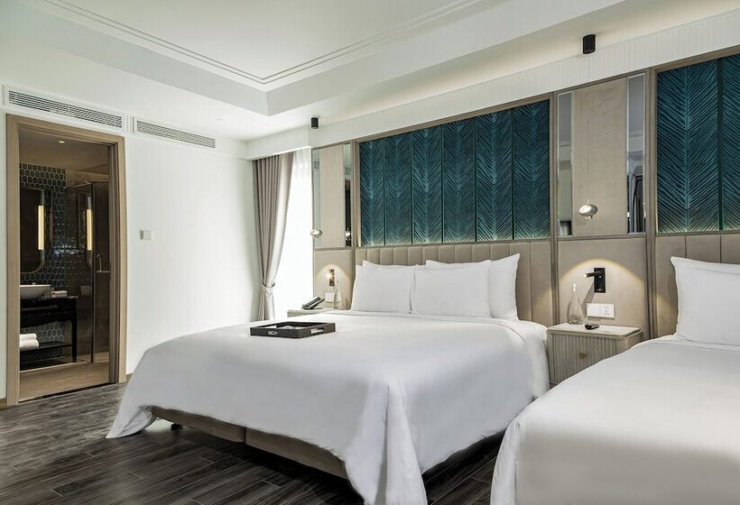 اتاق اجرایی سه نفره, La Siesta Premium Saigon Central