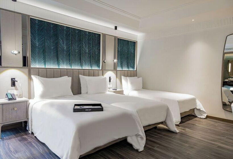 اتاق اجرایی سه نفره, La Siesta Premium Saigon Central