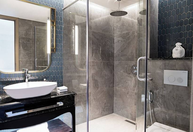 اتاق اجرایی سه نفره, La Siesta Premium Saigon Central