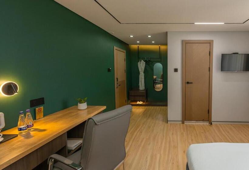 اتاق سوپریور یک تخته, Sansar