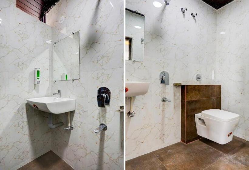Classic Kolmen Hengen Huone, Super Hotel O Anushthan