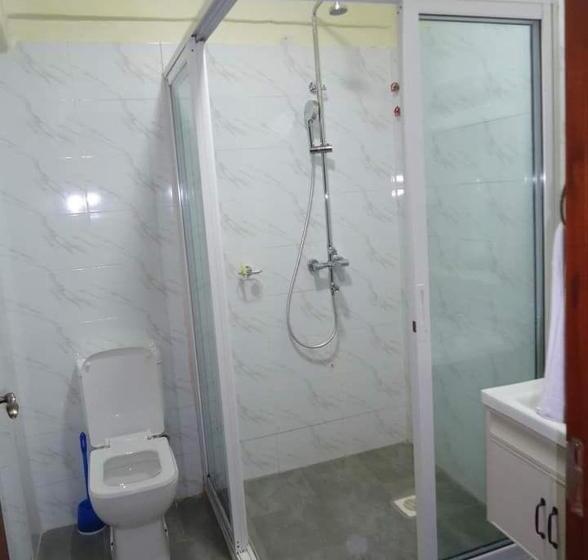 اتاق استاندارد, Westside Hotel Kitale
