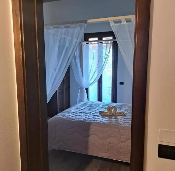 اتاق استاندارد با چشم‌انداز باغ, Bb Da La Mi Ma, Gradara