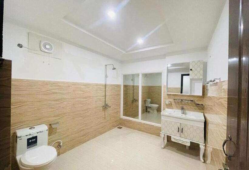 اتاق سوپریور با تخت بزرگ, Ameeri Resort