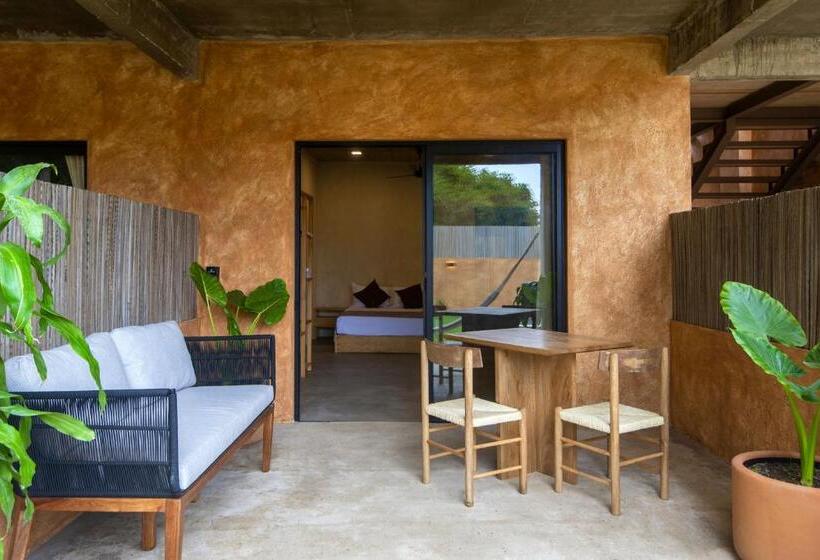 带花园景观的标准工作室, Casa Marisa