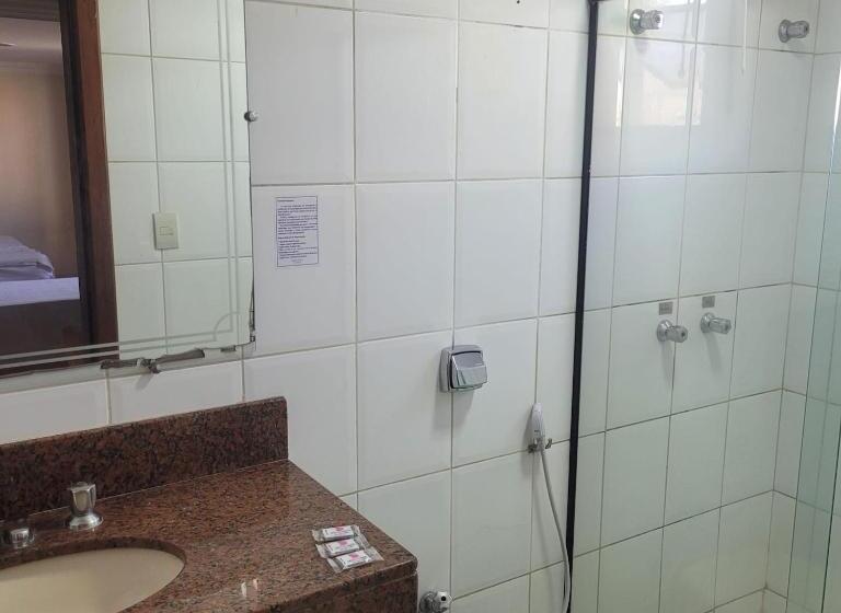 جناح ديلوكس, Gran Roza