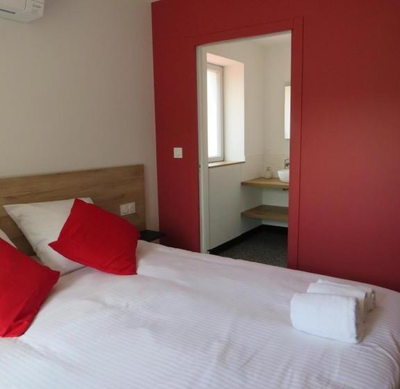 חדר סטנדרט עם טרסה, Hôtel Les Jardins De Saulzet