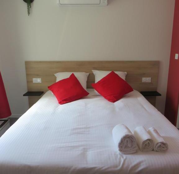 חדר סטנדרט עם טרסה, Hôtel Les Jardins De Saulzet