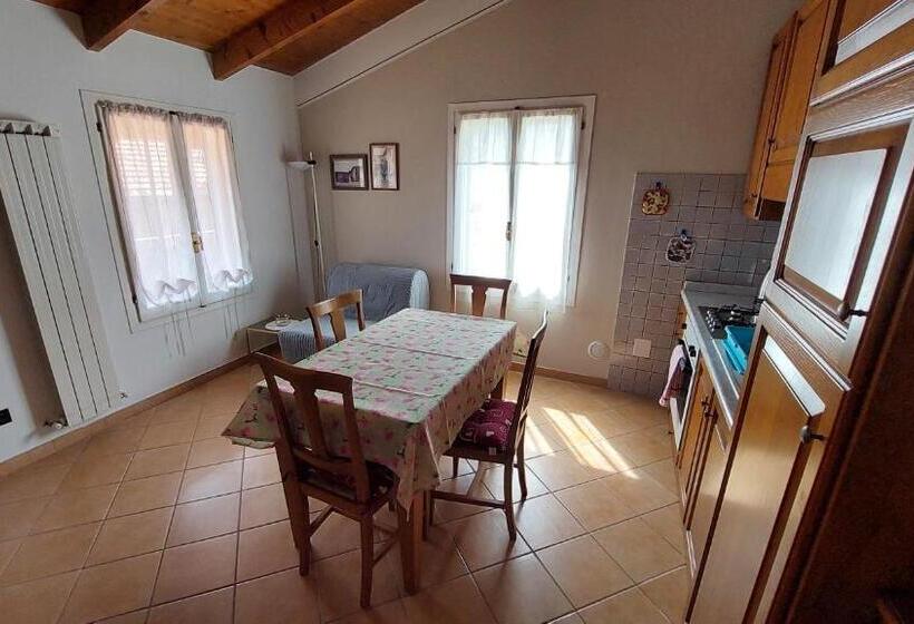 اتاق استاندارد با چشمانداز دریا, Il Nido Del Viaggiatore