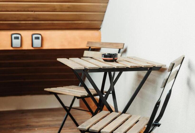 Family Suite, Bogi Kuckó, Farkasgyepű