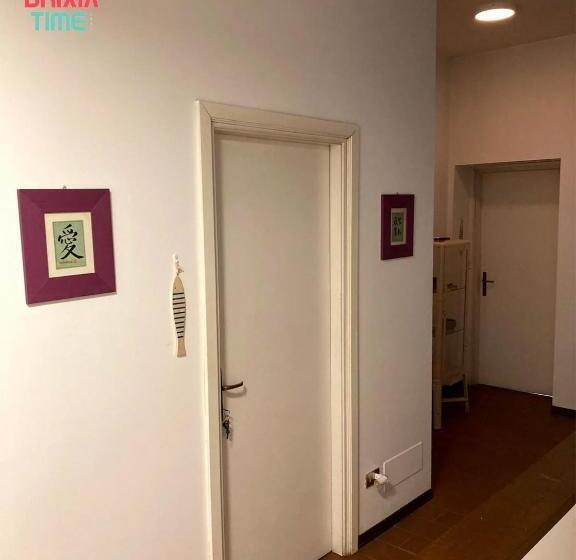 اتاق استاندارد یک تخته با سرویس بهداشتی مشترک, Brixia Time Case In Villa Con Giardino