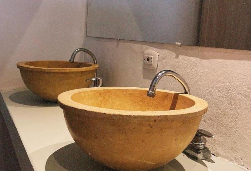 اتاق استاندارد, El Cambuche Cafetero