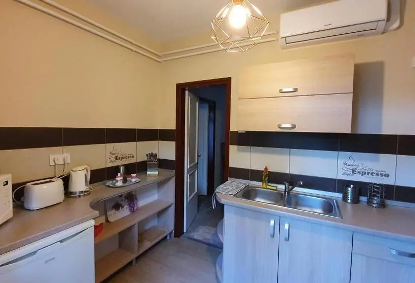 バルコニー付きデラックスルーム, ágnes Vendégházak Siófok Apartman 1