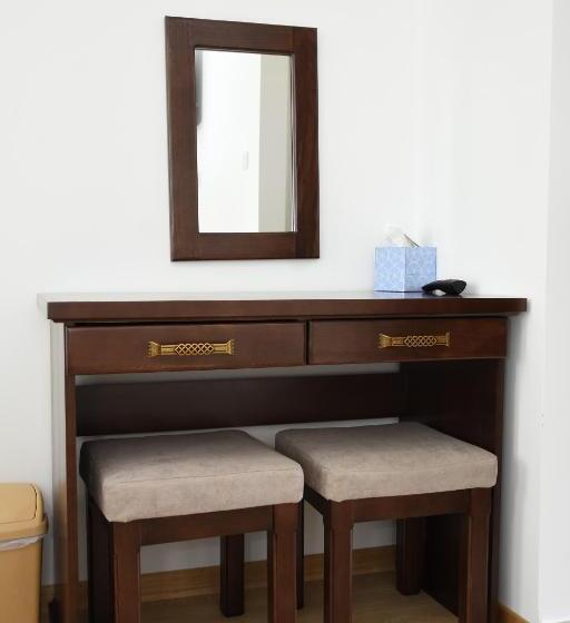 اتاق استاندارد سه نفره, Kod Bogdanovica