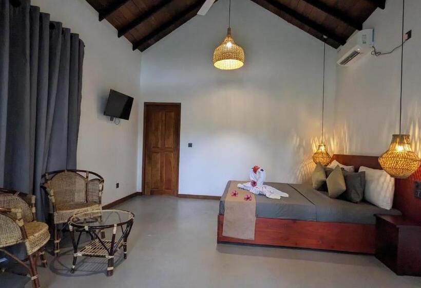 Номер Deluxe с Балконом, Maritime Nest Cabanas