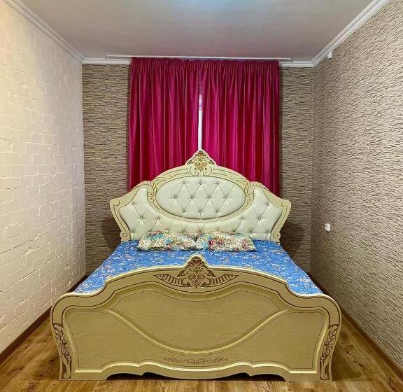 اتاق خانوادگی, 5realov