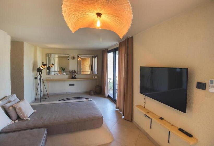 Семейный Номер Вид на Сад, Casa Bo Boğaziçi Butik Otel