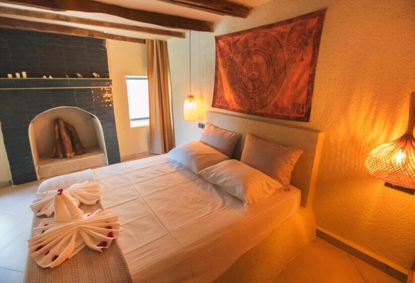 Семейный Номер Вид на Сад, Casa Bo Boğaziçi Butik Otel