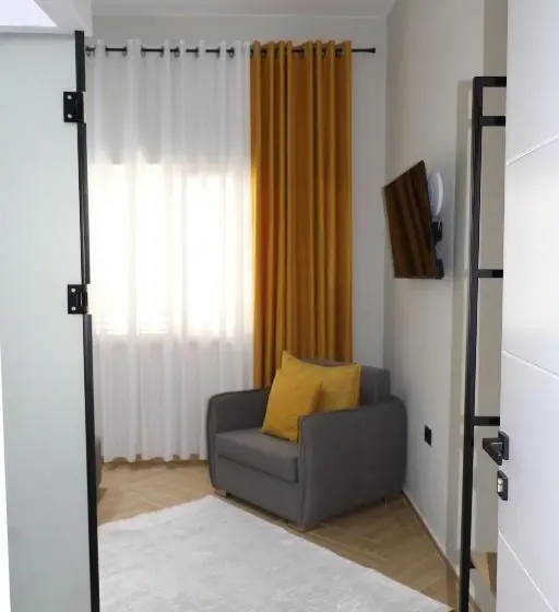 スタンダードトリプルルーム, City Center Rooms Durres