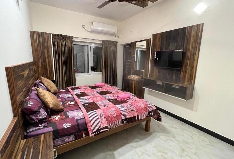 Трехместный Номер Стандарт Вид на Сад, Coco Holidays