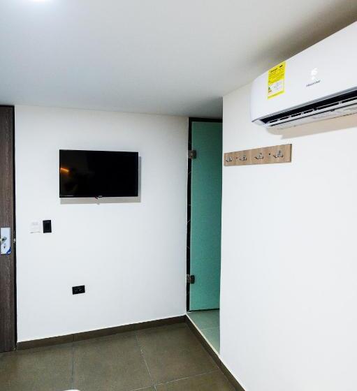 标准单人间, Lax78