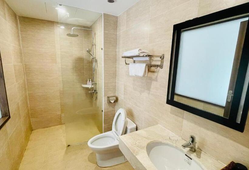 اتاق استاندارد با تخت بزرگ, May Tour