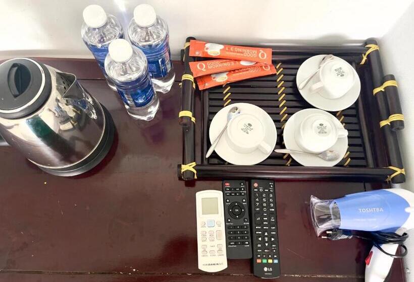 اتاق استاندارد با تخت بزرگ, May Tour