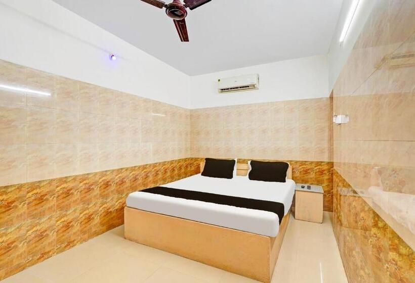 חדר קלאסי לשלושה, O Queen Shell Residency